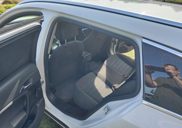 Opel Insignia cena 18000 przebieg: 358000, rok produkcji 2010 z Szamotuły małe 154